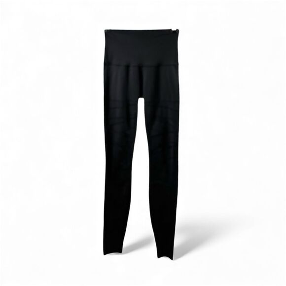 Lululemon High Rise Mesh Cutouts Full Length Leggings in Black Size 4 - Picture 1 of 6